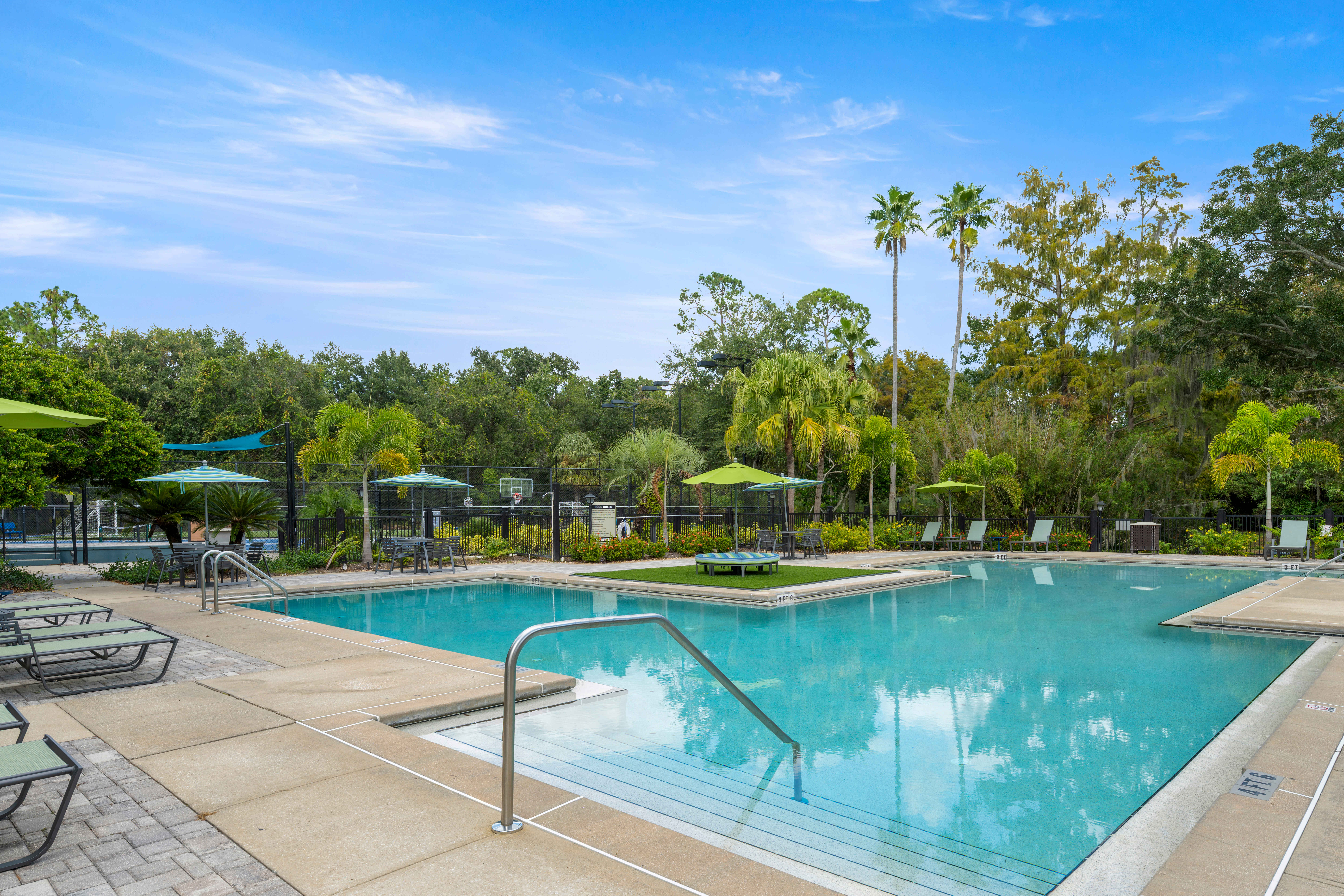 Pool at Fountains at Lee Vista (1 of 4)