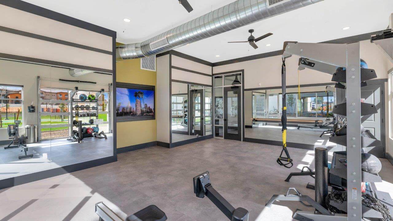 Gym at Glen 91 (2 of 2)