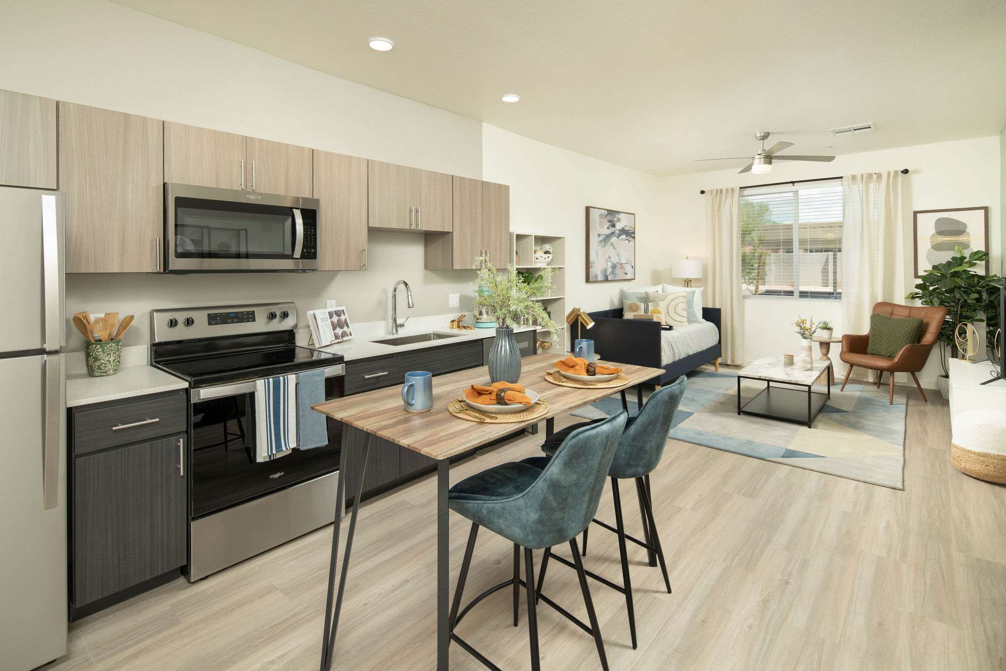 Cabana Southern Apartments 7 of 12