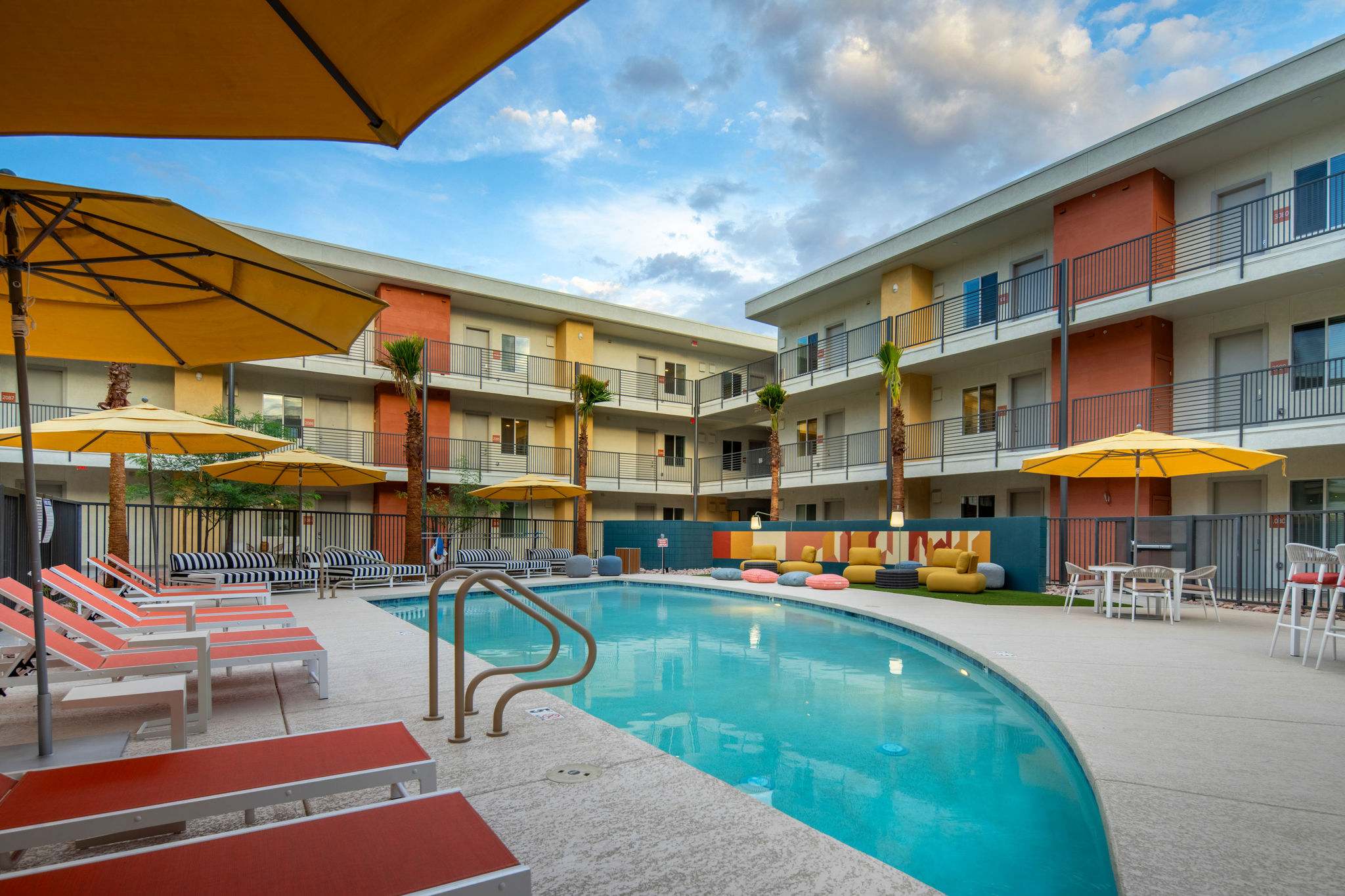 Pool at Cabana Southern Apartments (2 of 6)