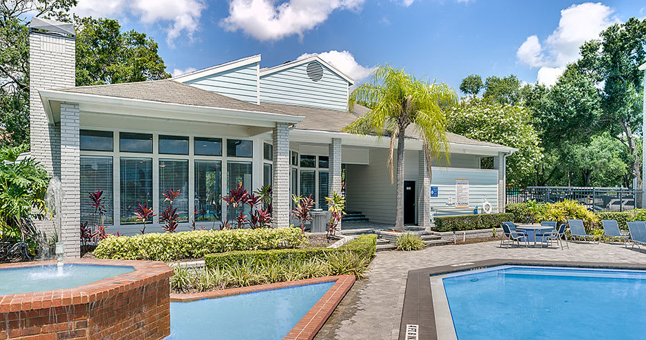 Pool at Haven at Waters Edge (2 of 8)