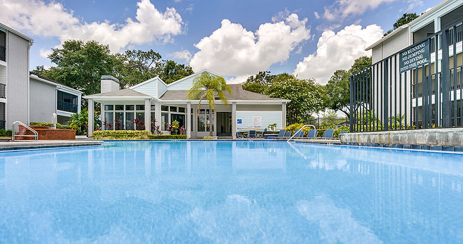 Pool at Haven at Waters Edge (3 of 8)