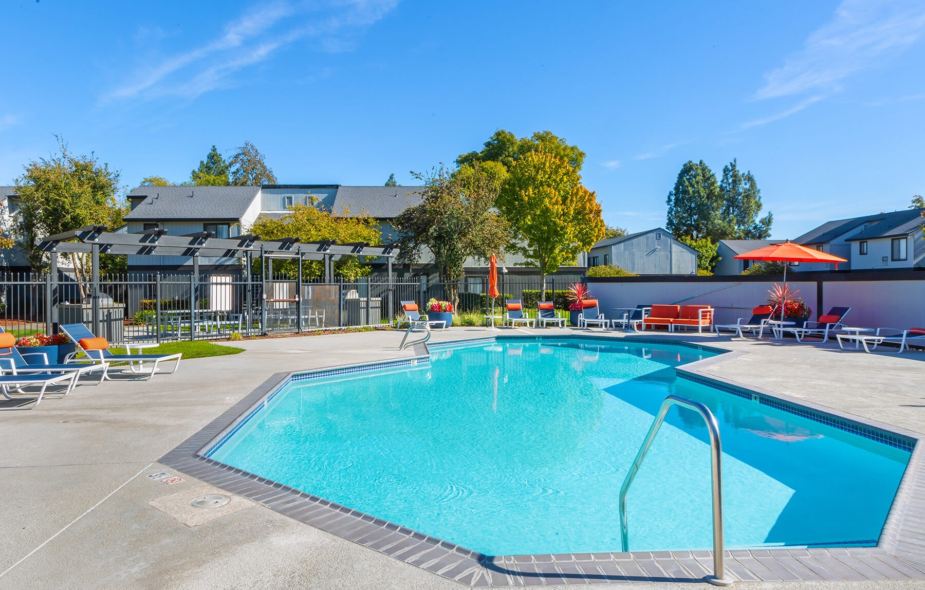 Pool at Cabana Southern Apartments (6 of 6)