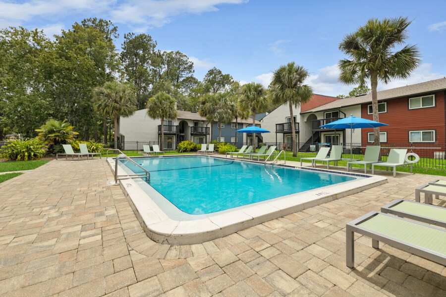 Pool at Heron Walk (5 of 7)