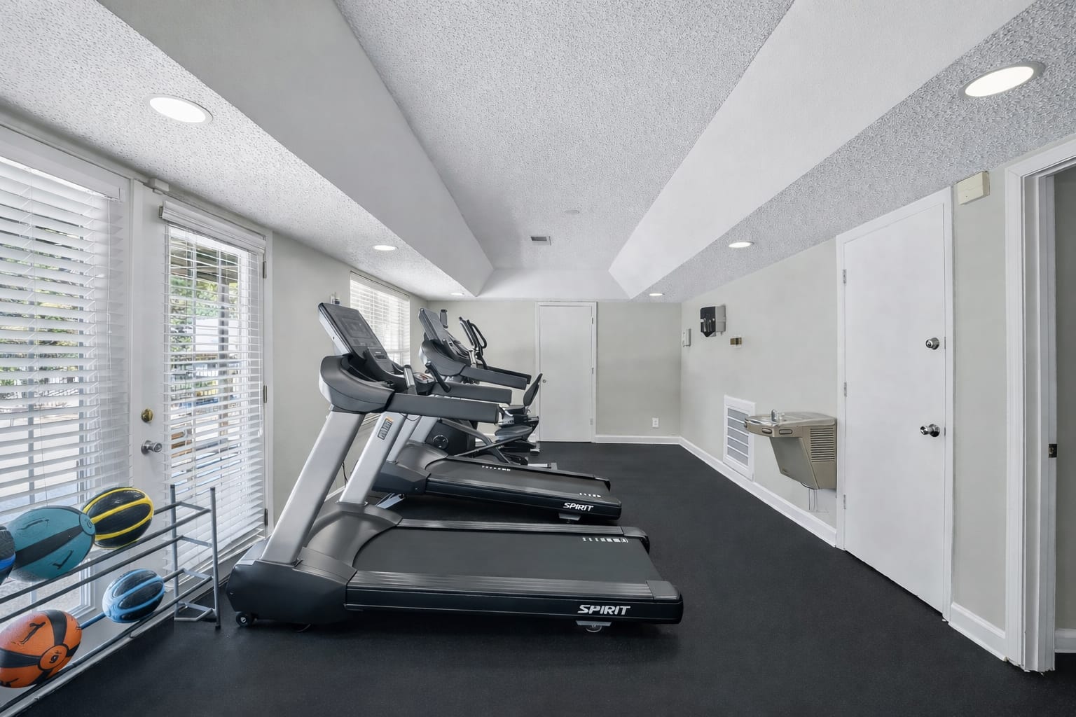 Gym at Maplewood Pointe (1 of 3)