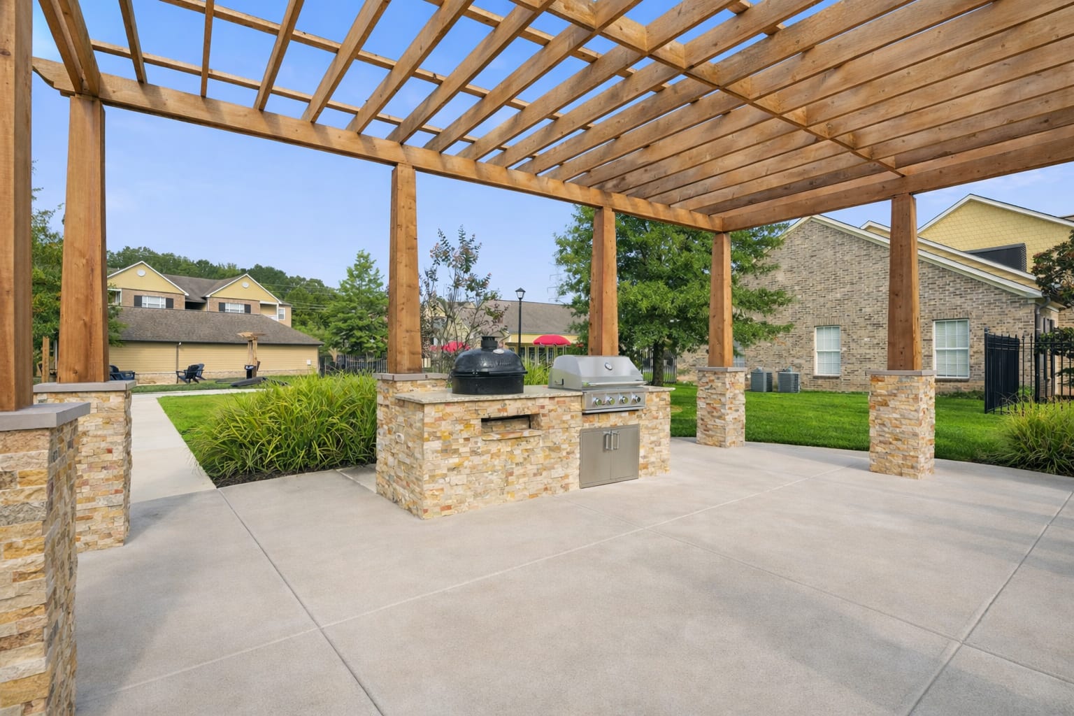 Grill area at The Orleans at Walnut Grove (2 of 4)