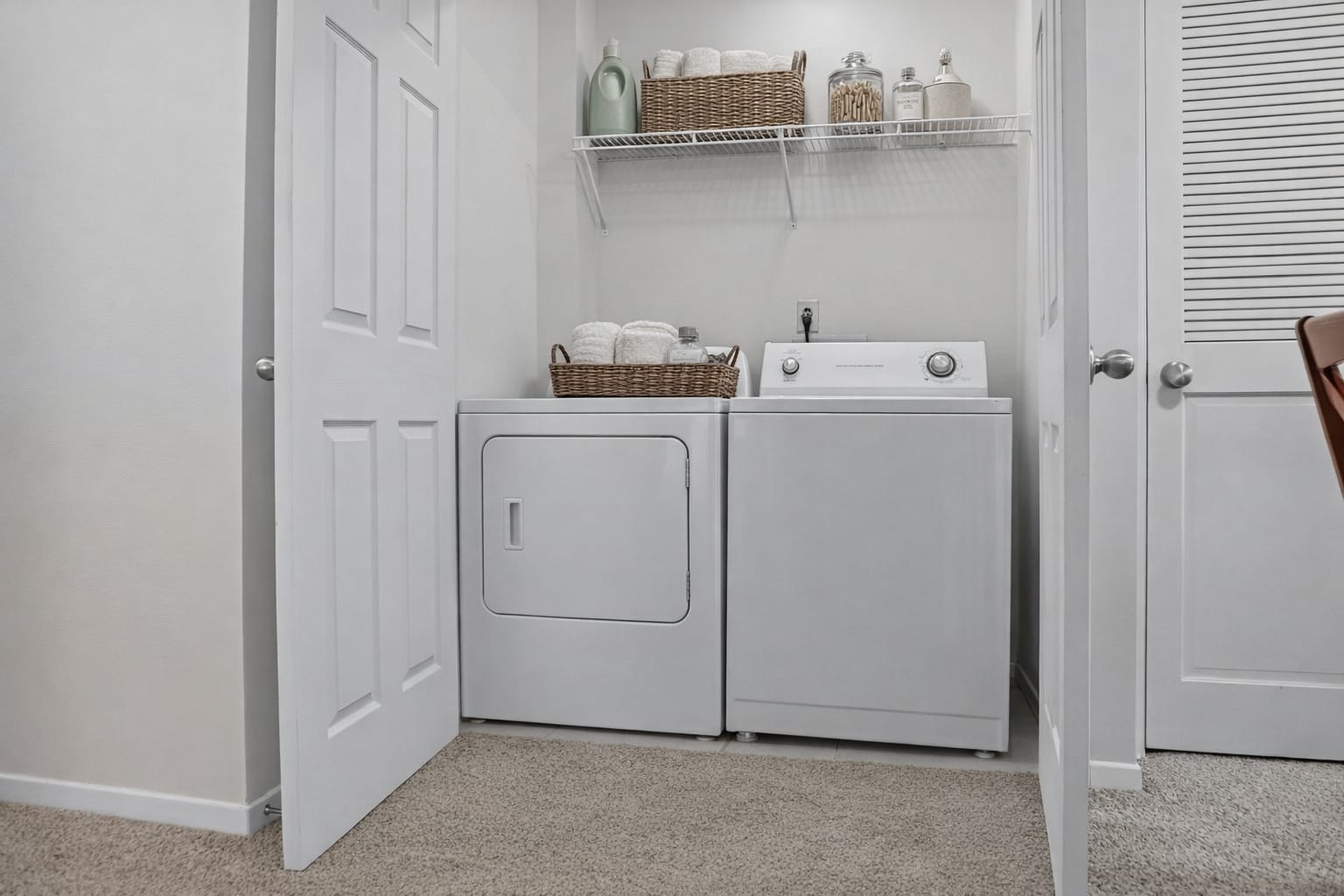 Laundry room at Angelo's Grove