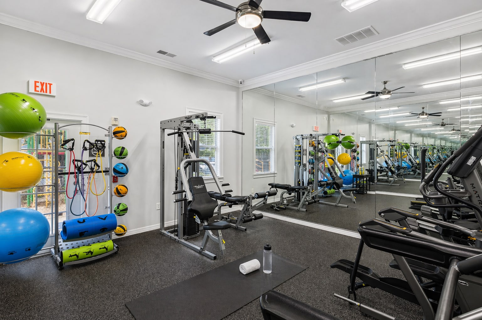 Gym at Newnan Crossing (1 of 2)