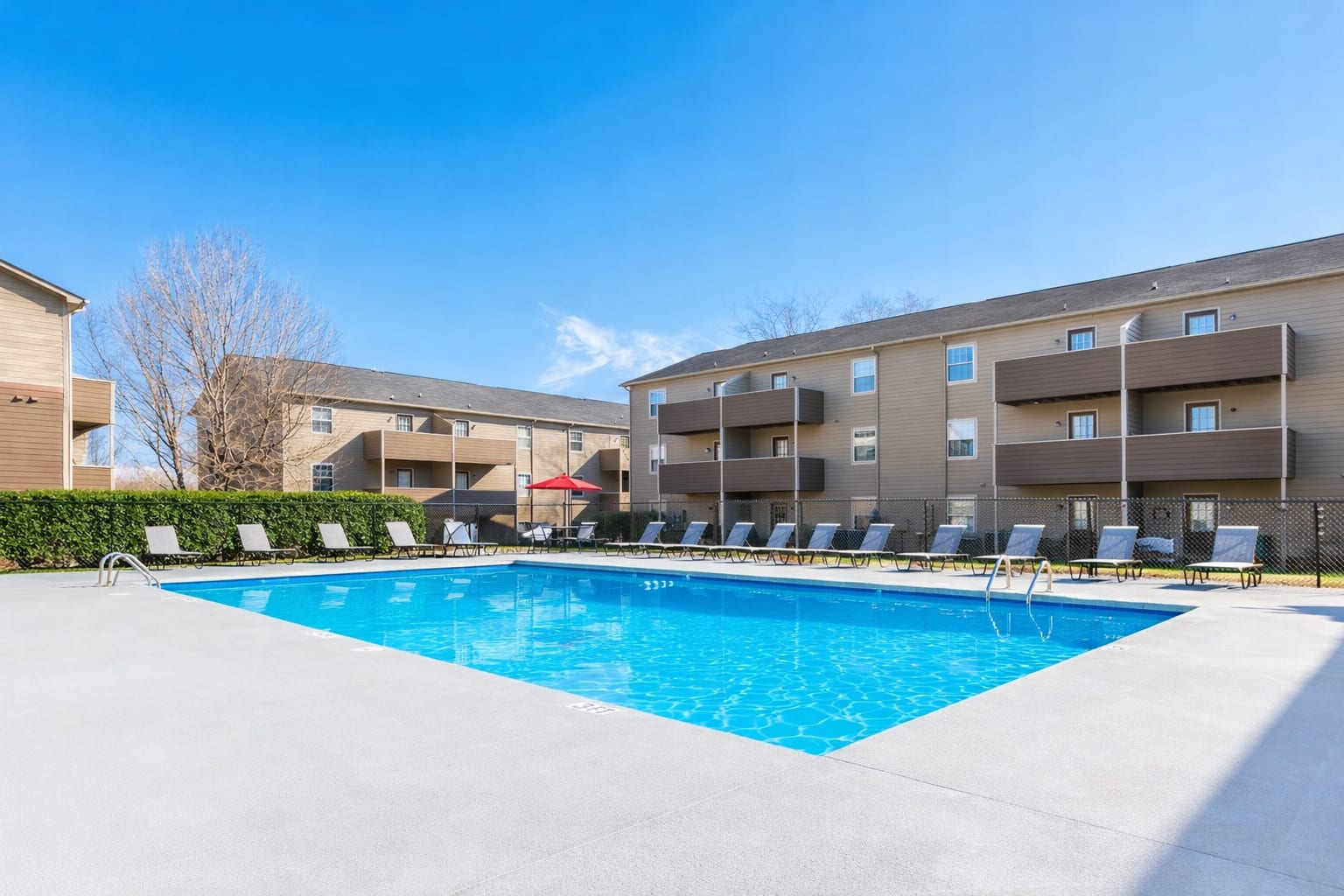 Pool at Mooresville Station (3 of 3)