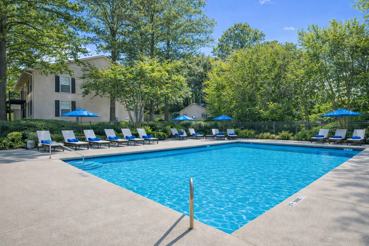 Pool at The Woods at Southlake