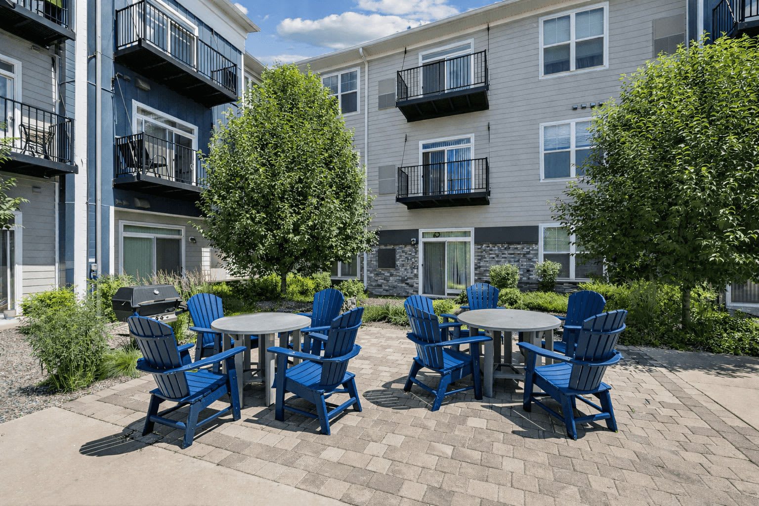 Grill area at Crossroads at Elm Creek
