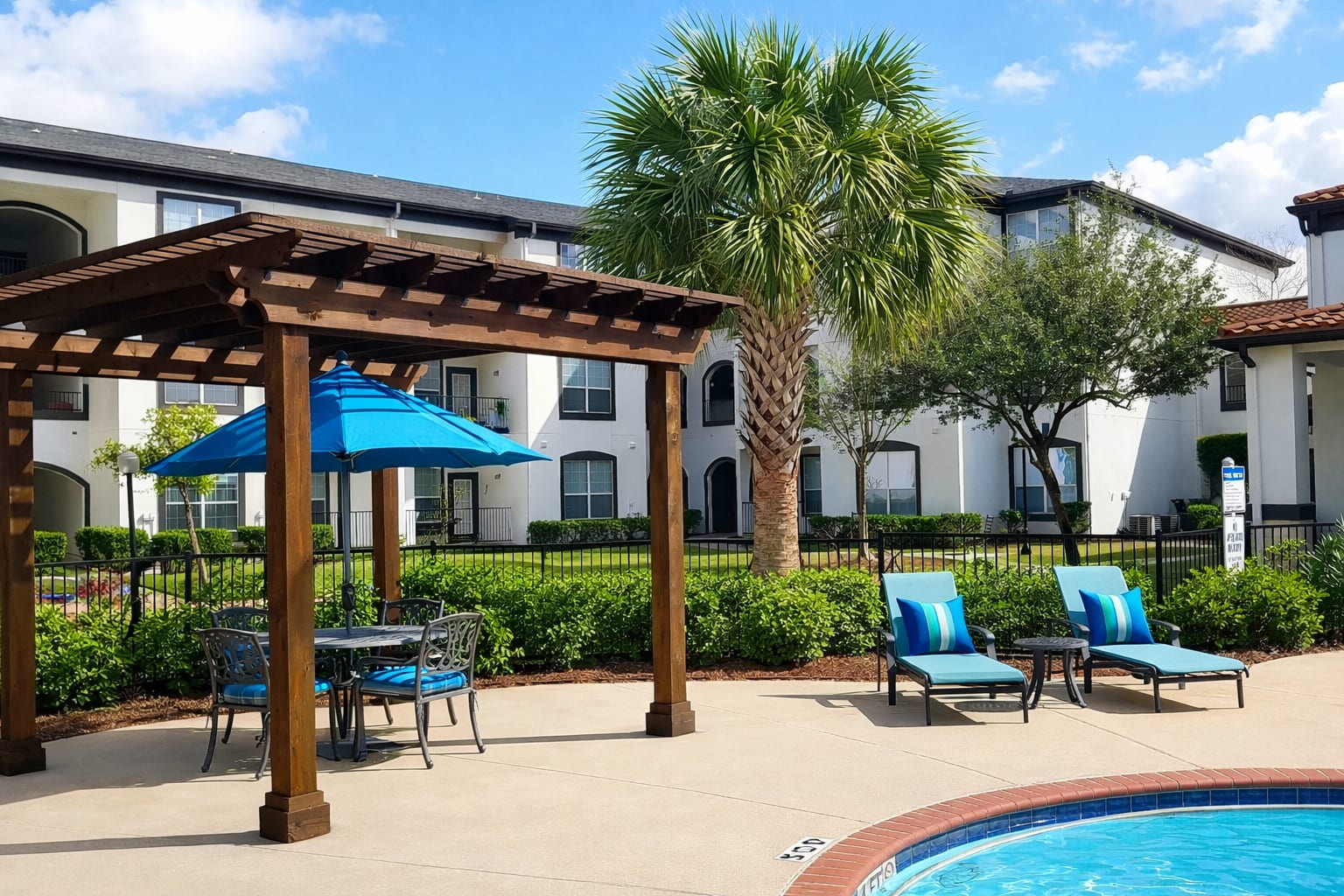 Pool at Villas of Park Grove (3 of 3)