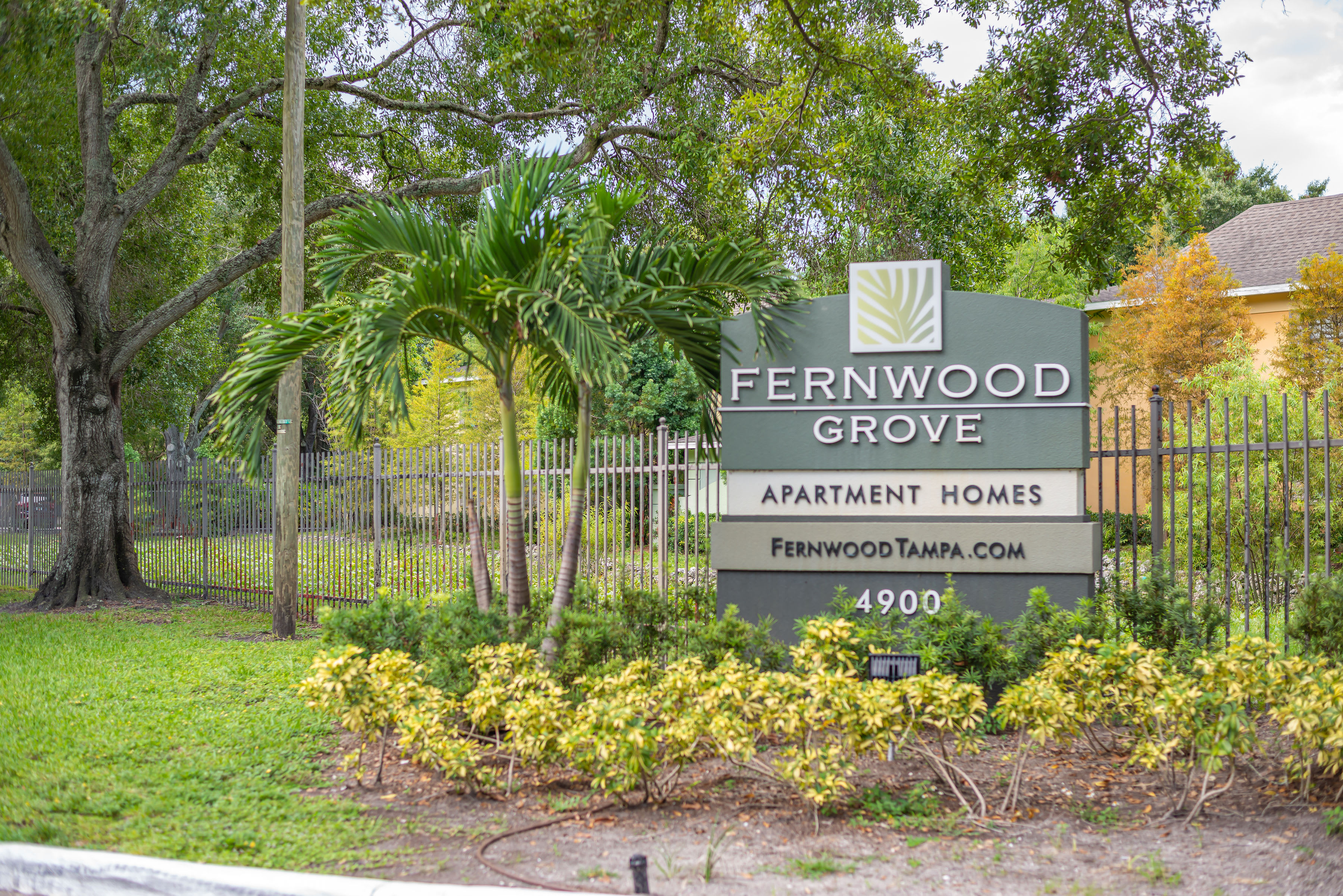 33614 Apartments | Fernwood Grove Apartments