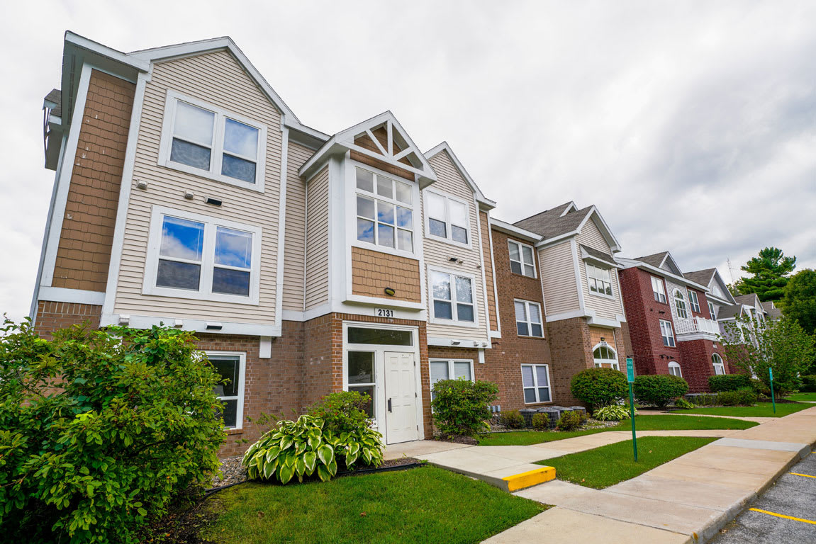 Toledo Apartments Orchard Lakes Apartments Photos