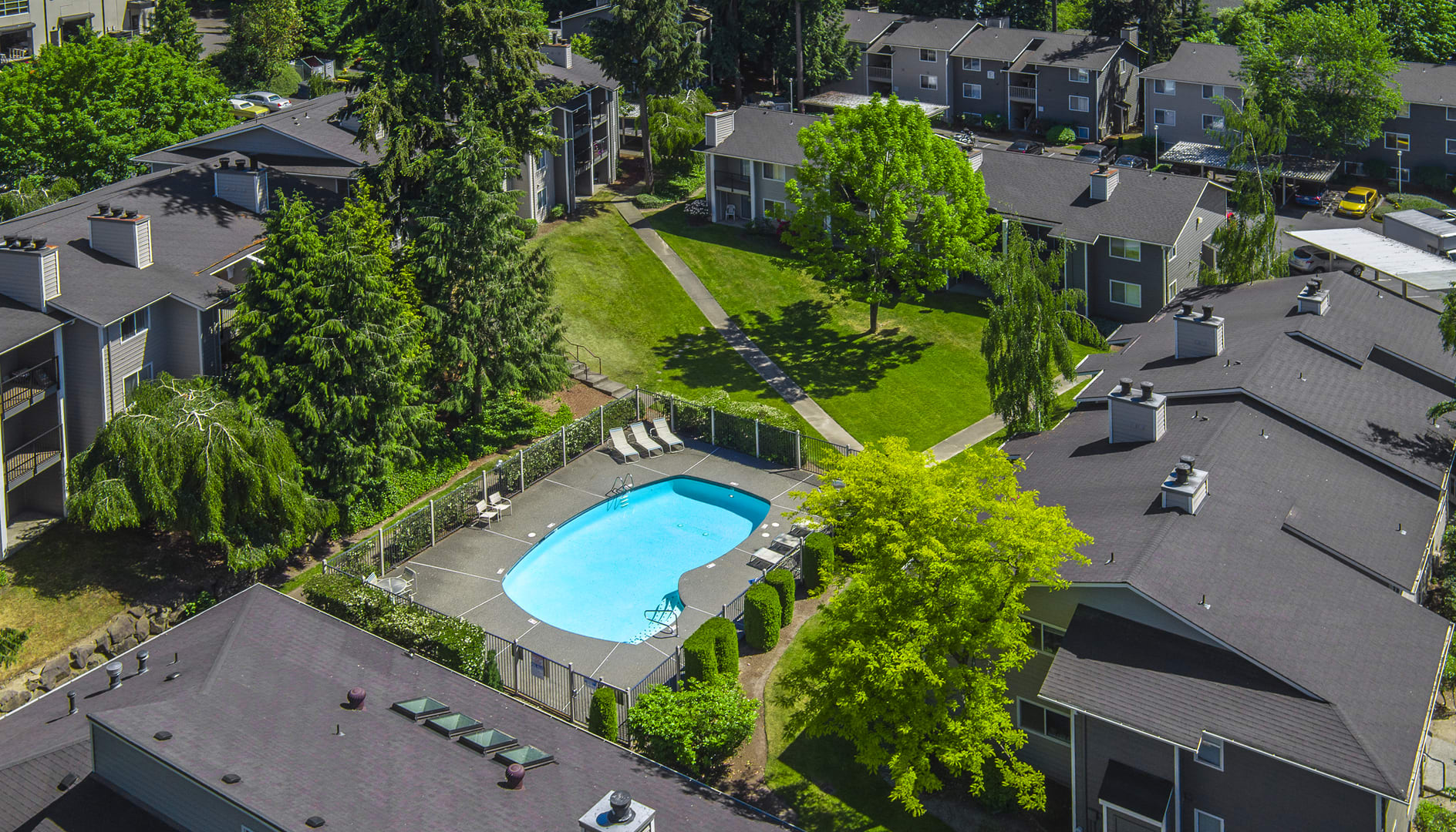 Bay Club Apartments Apartments In Des Moines Wa