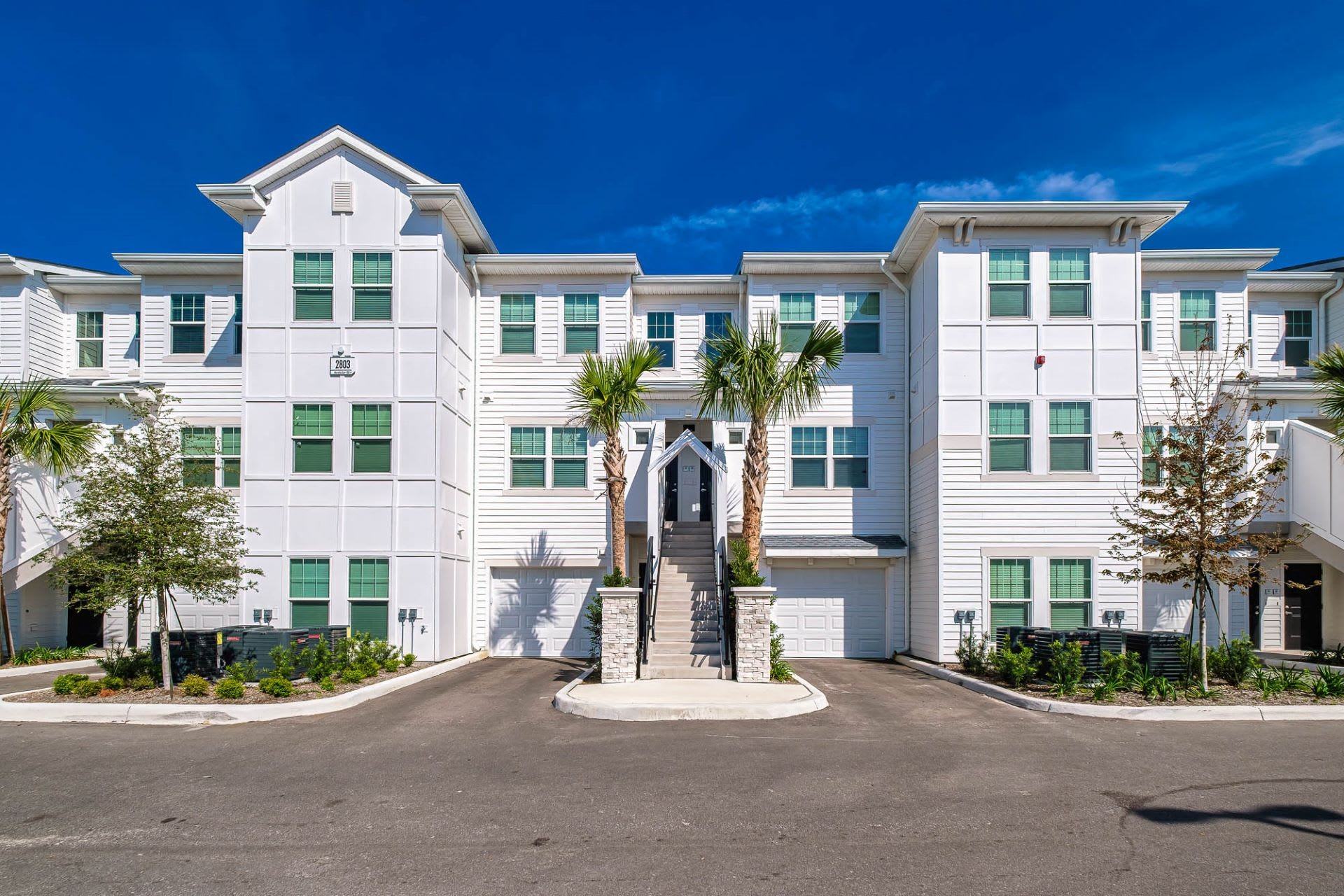 Altis Grand Twin Lakes community exterior - Kissimmee, FL