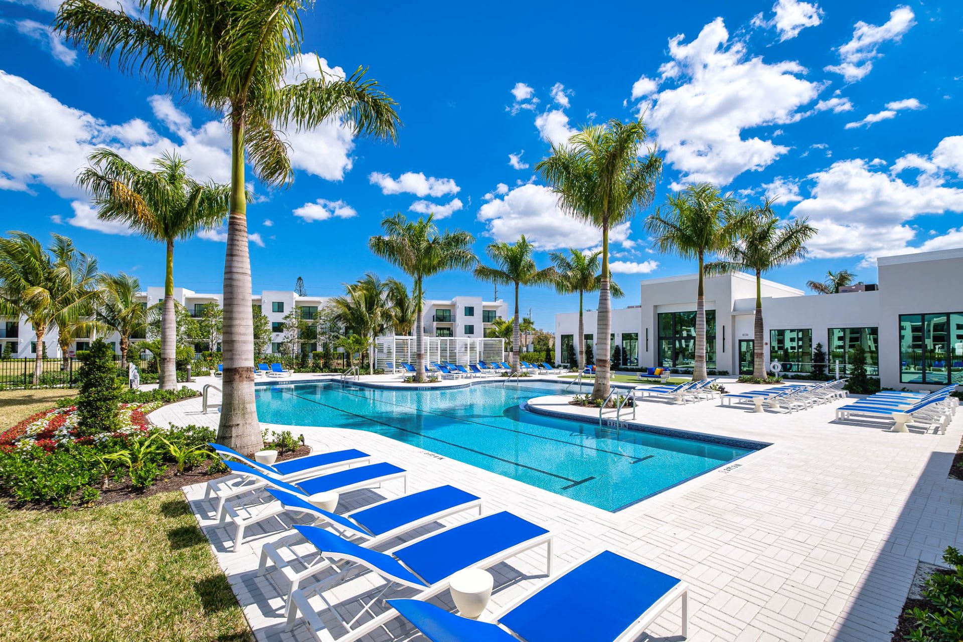 Luxury Lake Worth Apartments | Altis Blue Lake