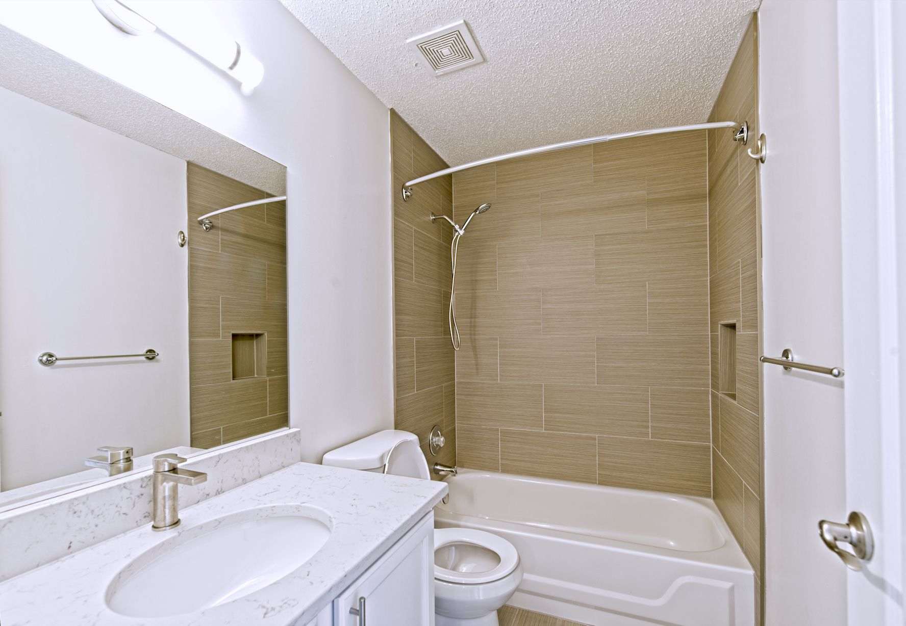 Gayoso House at Peabody Place apartment 217 bathroom - Memphis, TN