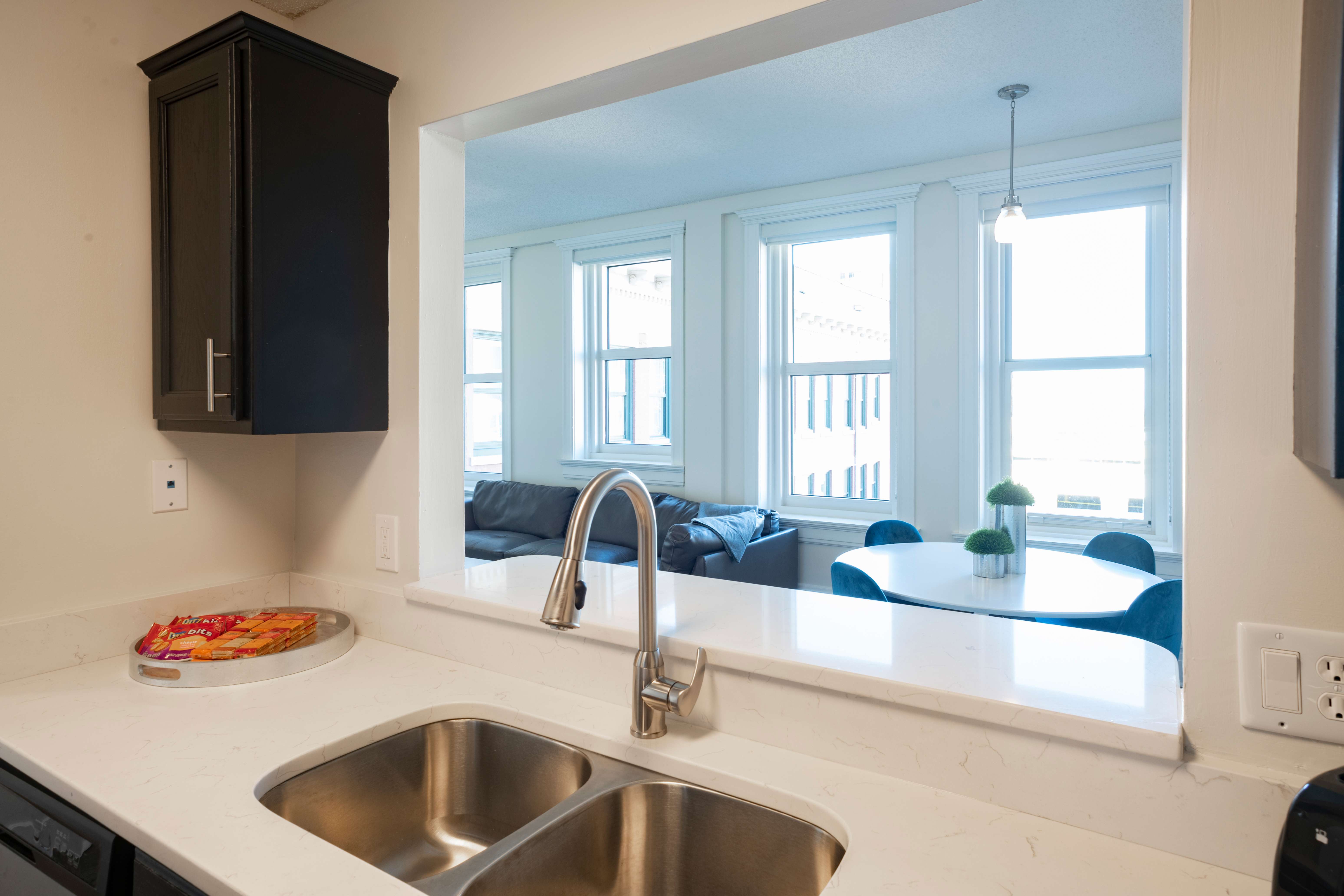Gayoso House at Peabody Place kitchen with upgraded fixtures - Memphis, TN