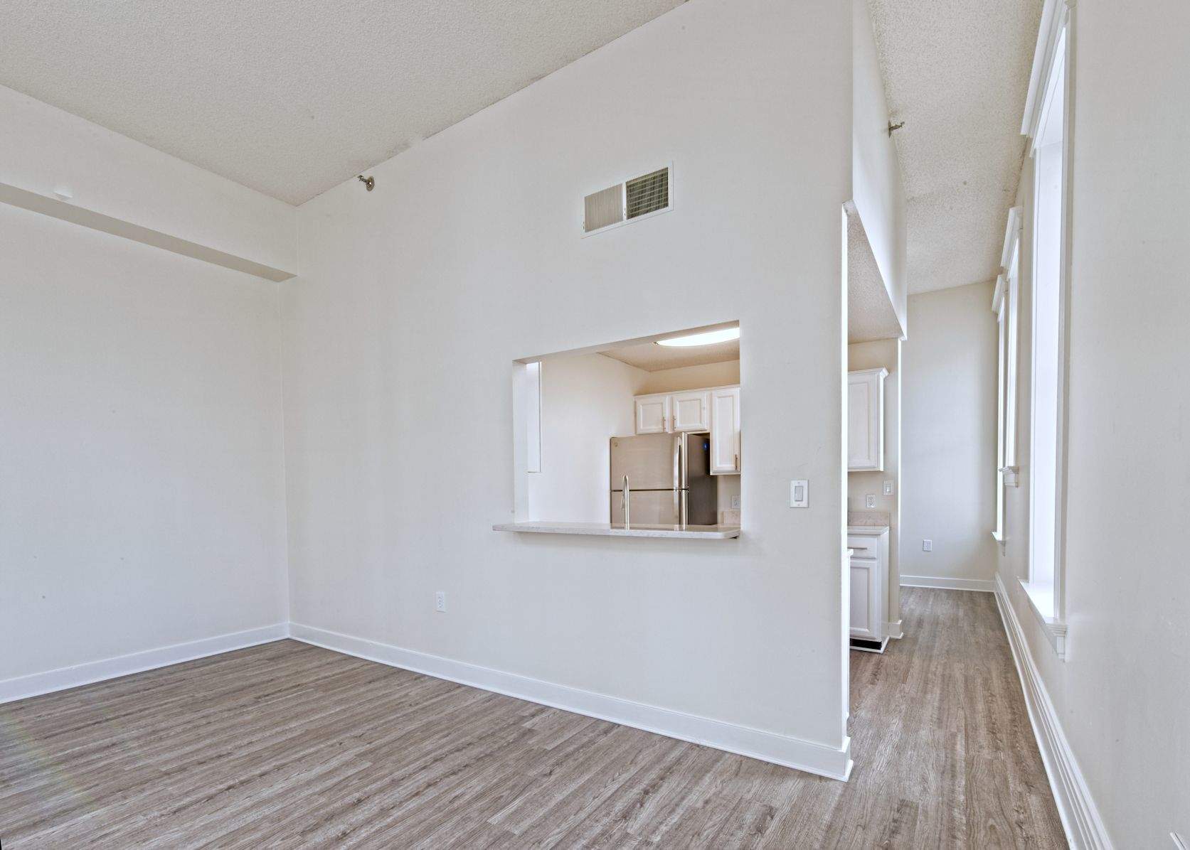 Gayoso House at Peabody Place apartment 217 living room - Memphis, TN