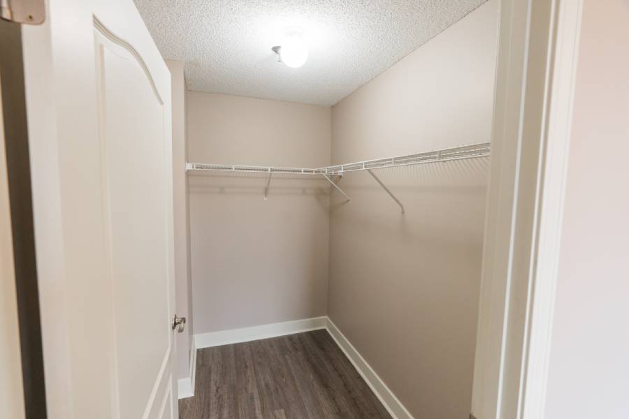 Gayoso House at Peabody Place model closet - Memphis, TN