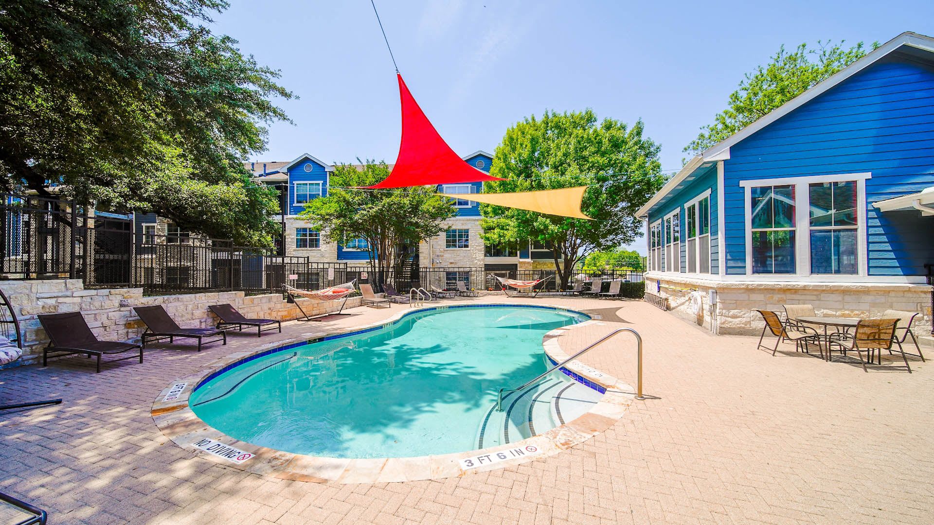SoCo Park Apartments swimming pool and patio - Austin, TX