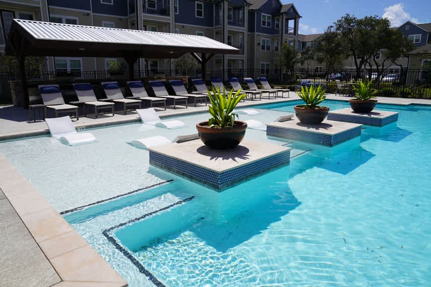 The Cove Apartments swimming pool - Ingleside, TX