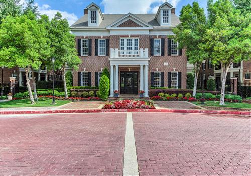 The caruth premier shop townhome apartments