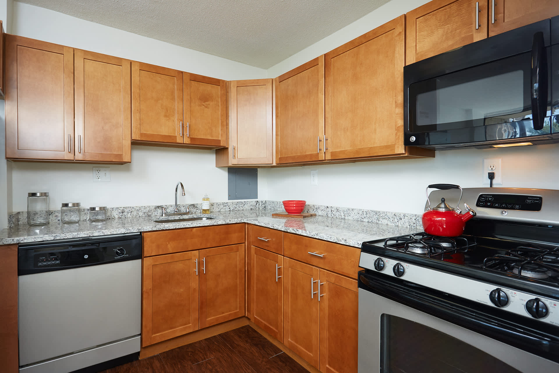Featured apartment amenities