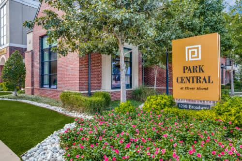 Park Central at Flower Mound exterior thumbnail - Flower Mound, TX