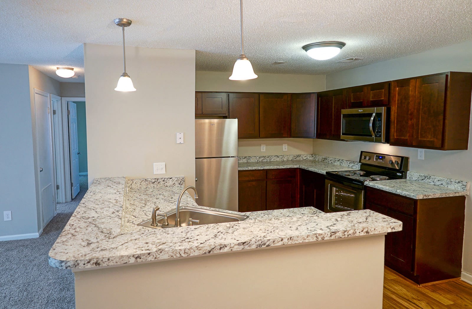 Hampton Center Apartments 3 of 4
