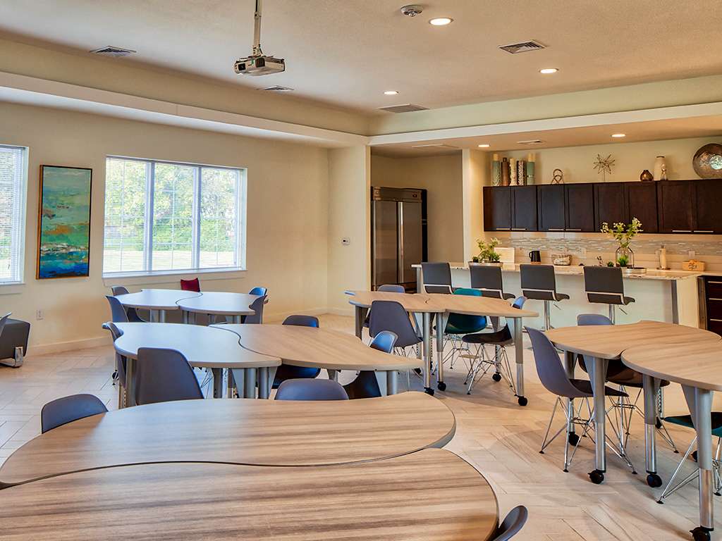 Buckroe Pointe Apartment Townhomes 3 of 6