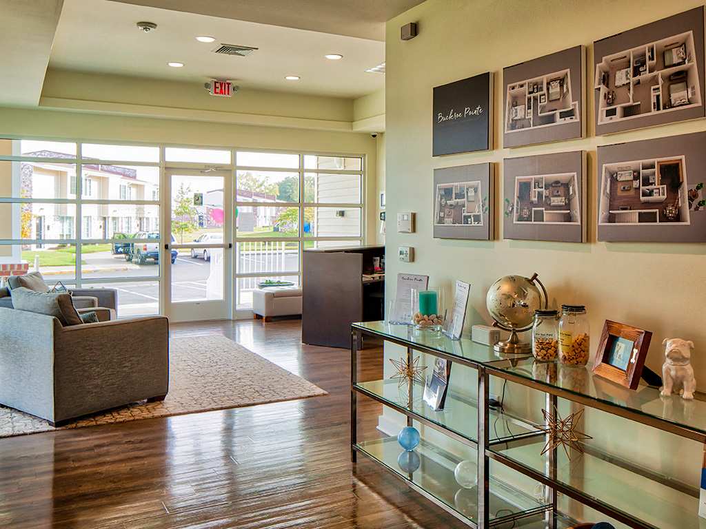 Buckroe Pointe Apartment Townhomes 4 of 6