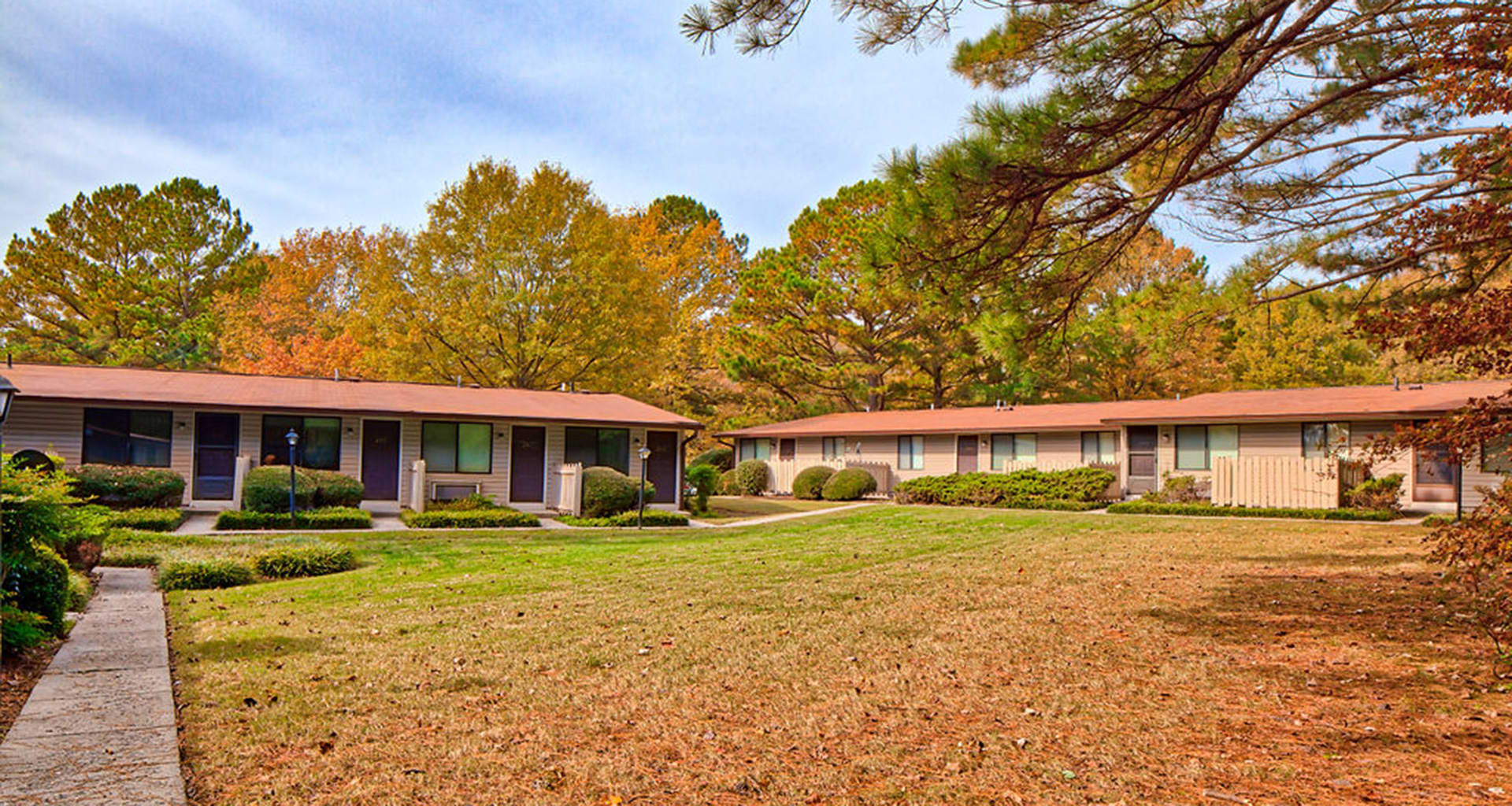Sea Pines Apartments 7 of 7