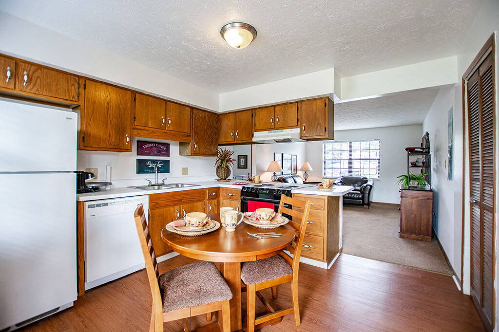 Apartments In Southside Indianapolis Sandstone Court Apartments Photos Apartments In Southside Indianapolis Sandstone Court Apartments Photos