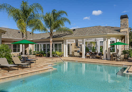 The Links at Pebble Creek Apartments exterior photo thumbnail - Tampa, FL
