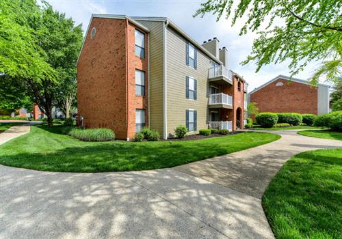Waterford Place exterior grounds - Louisville, KY
