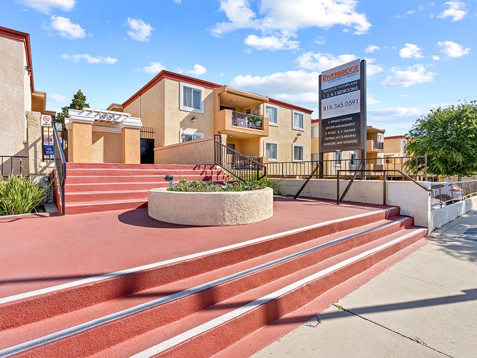 Riverbridge | Apartments in Reseda, CA