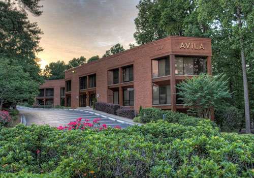1010 Huntcliff thumbnail image - Atlanta, GA