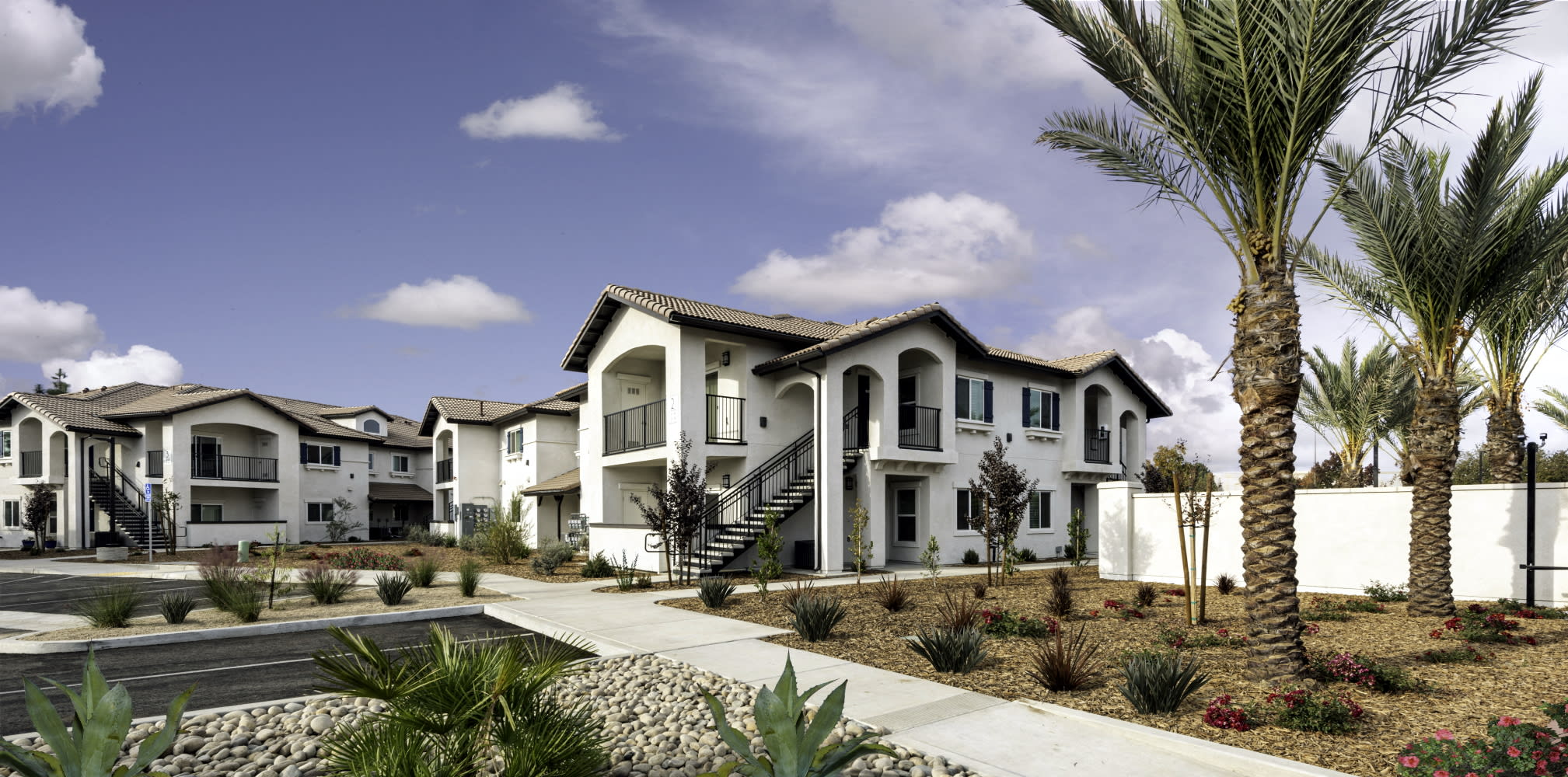 the emerson apartments in clovis ca