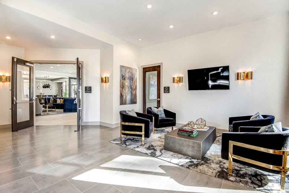 The Flats at Ballantyne Apartments 2 of 12