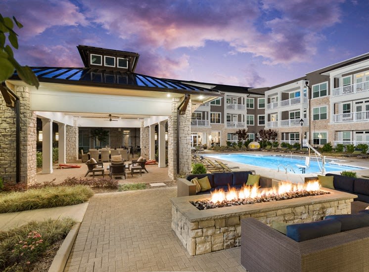 The Flats at Ballantyne Apartments 5 of 12