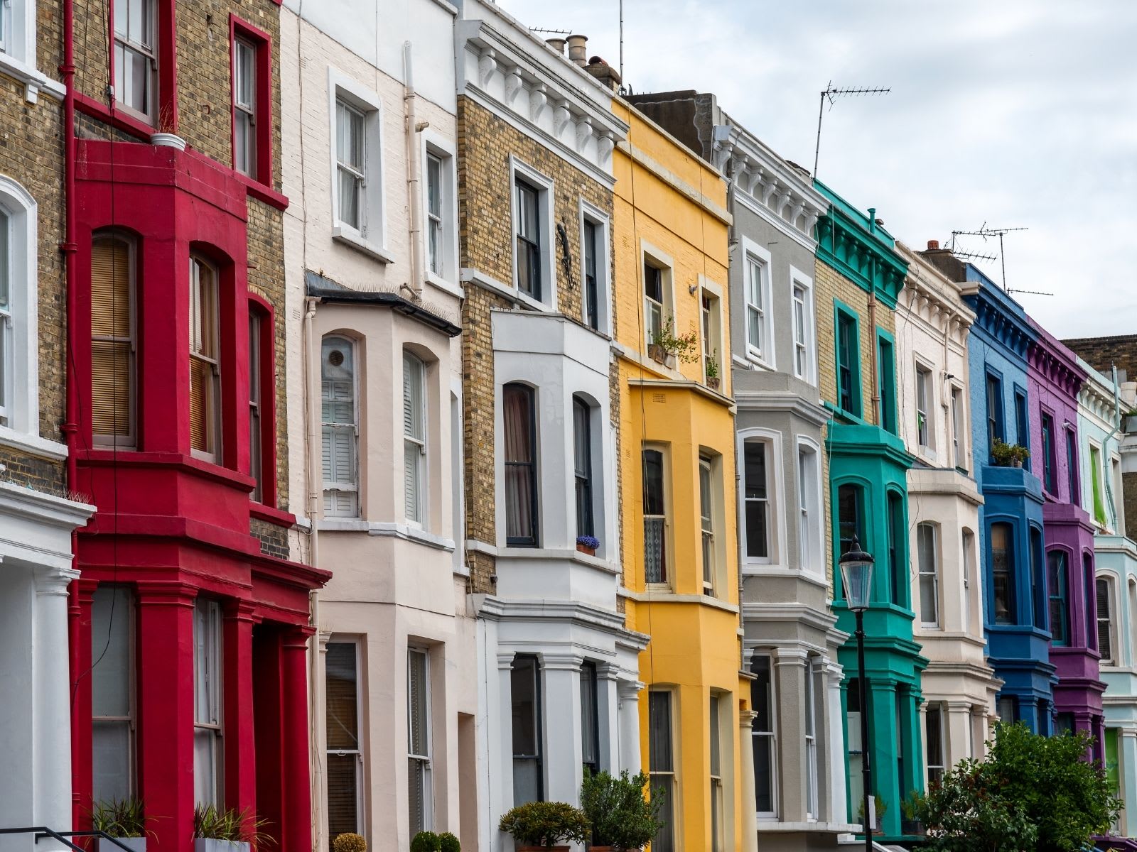 Colourful detached houses in Notting Hill