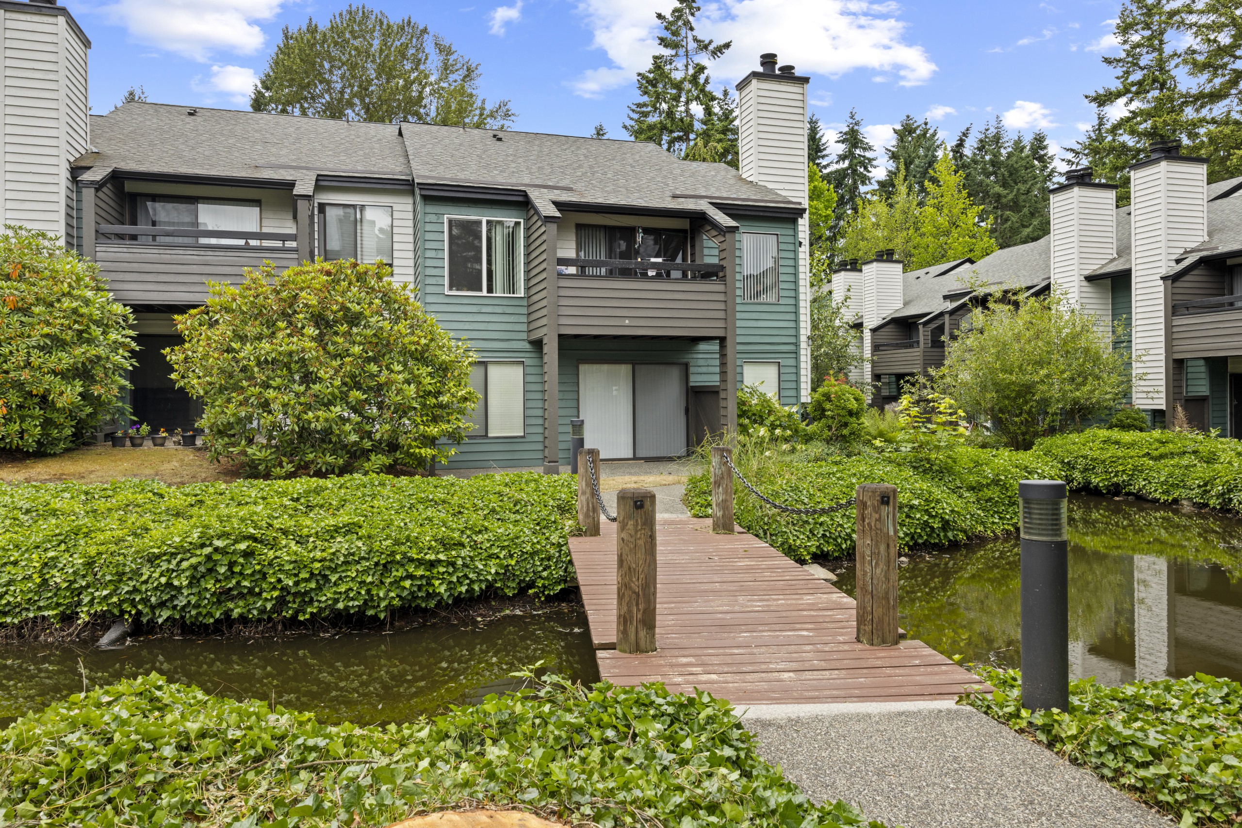 The Lakes Apartments 6 of 8