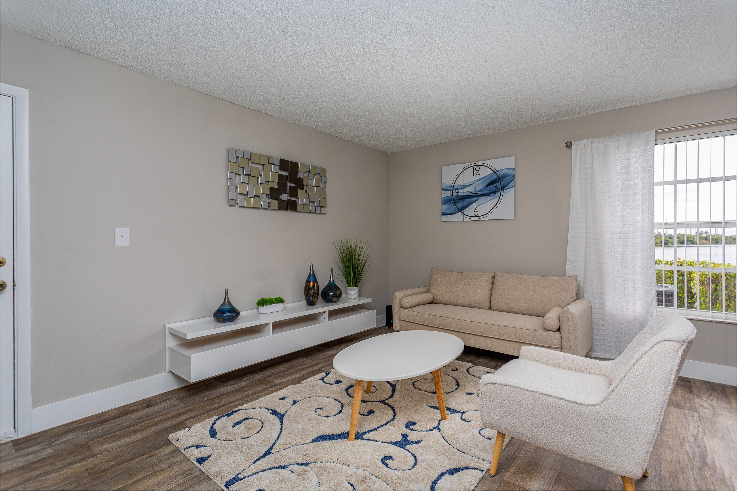 The Landings at Pembroke Lakes 7 of 12