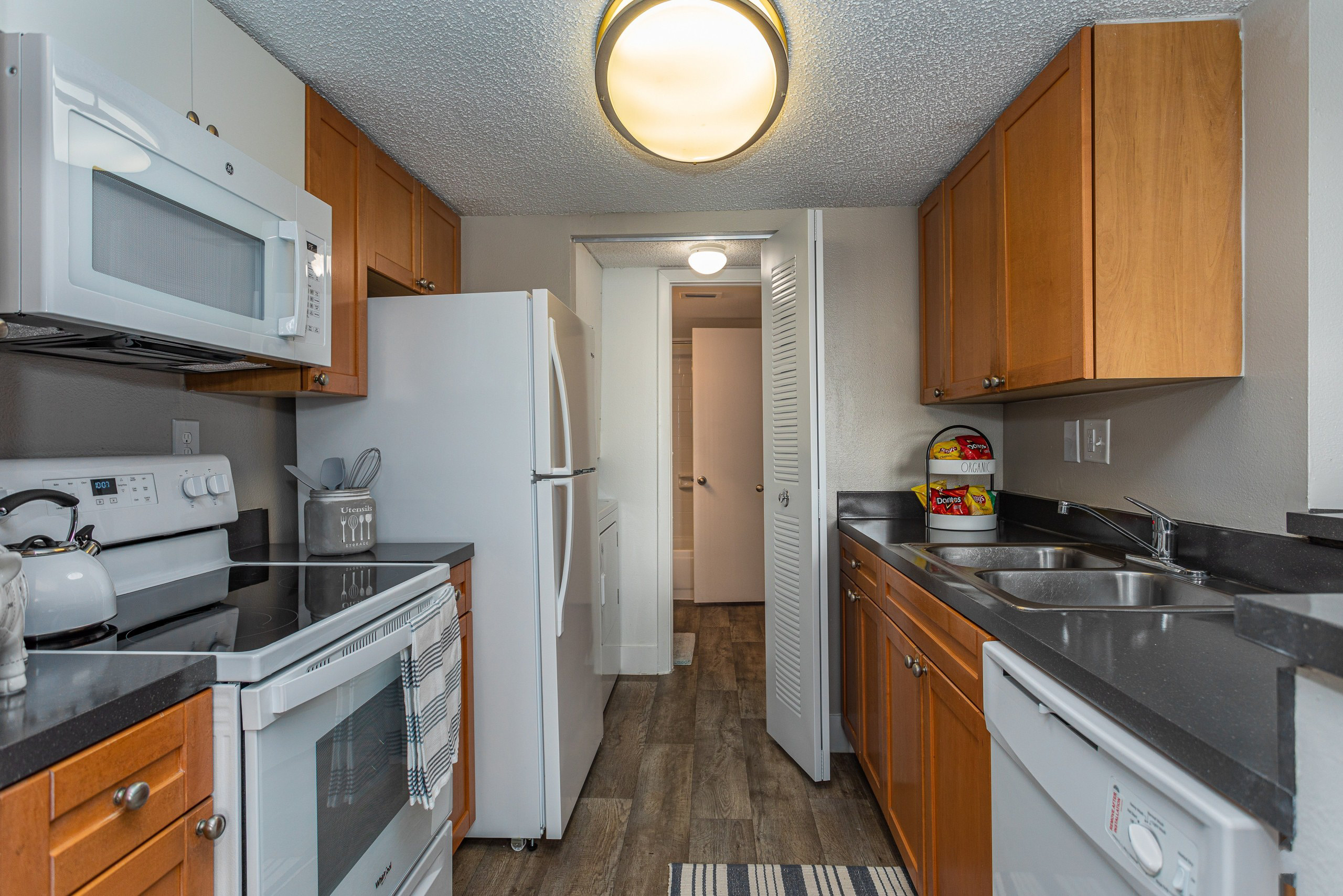 The Landings at Pembroke Lakes 6 of 12