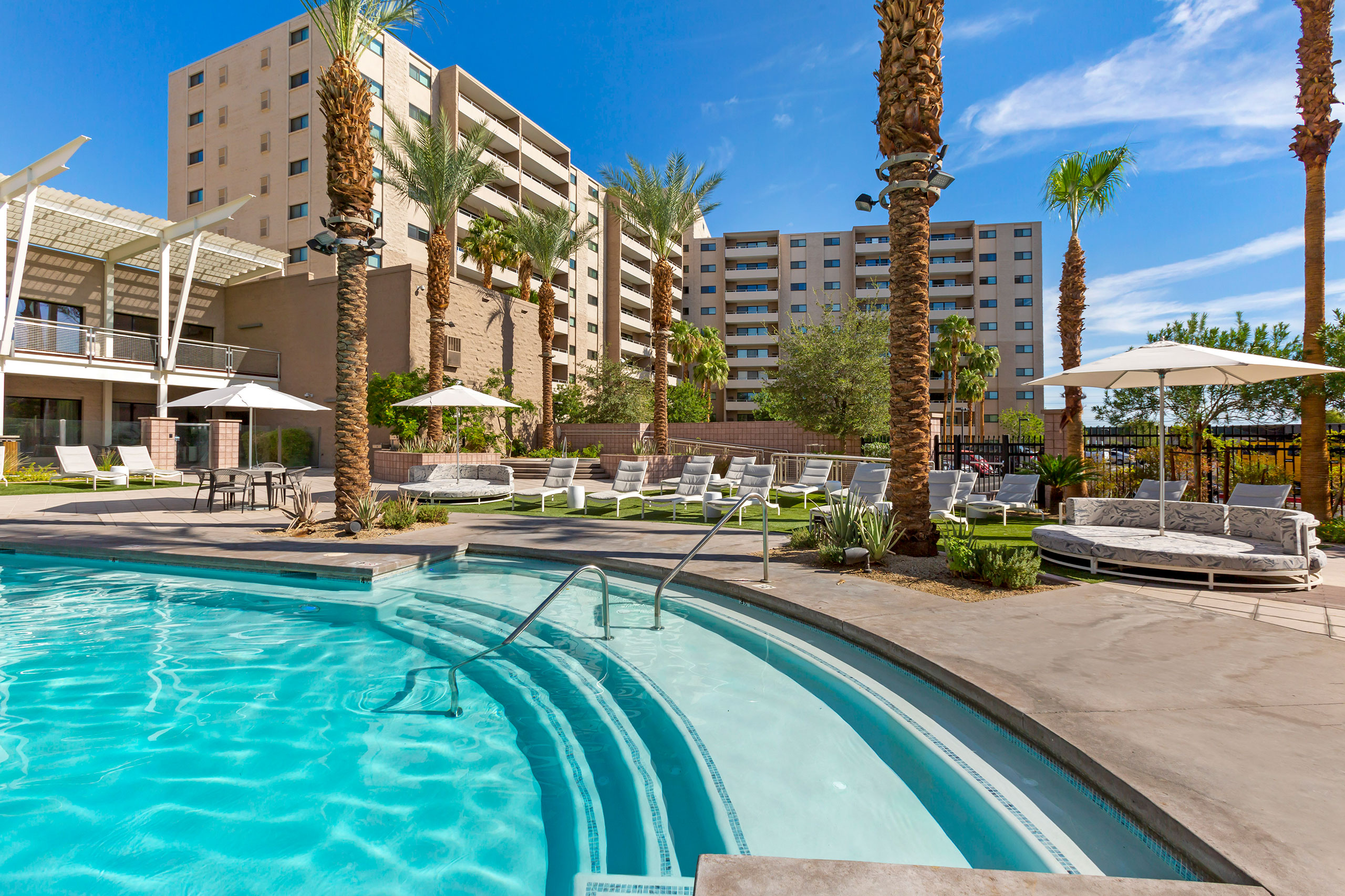 The Rays at Vegas Towers 5 of 6