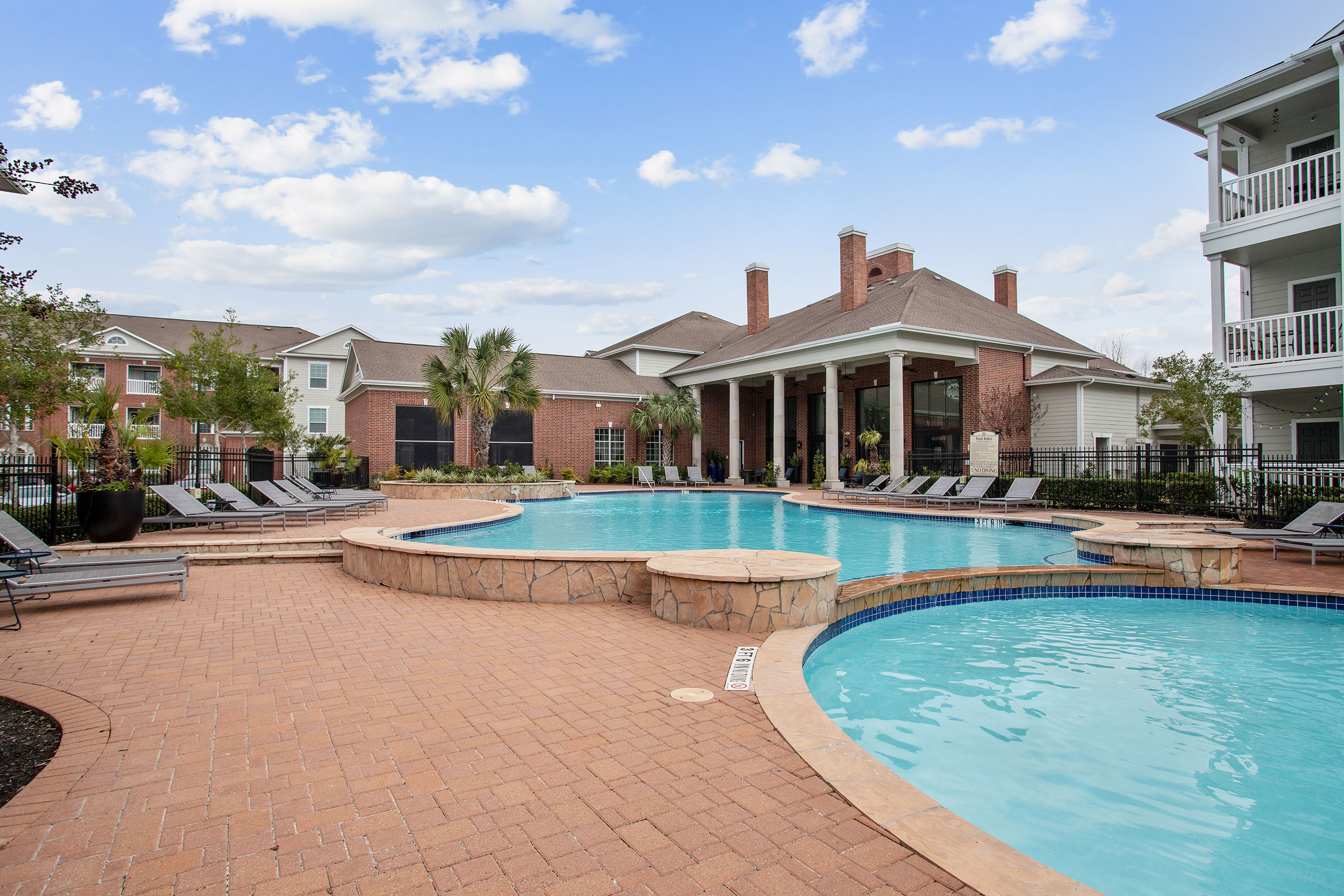 Volare at the Woodlands 4 of 5