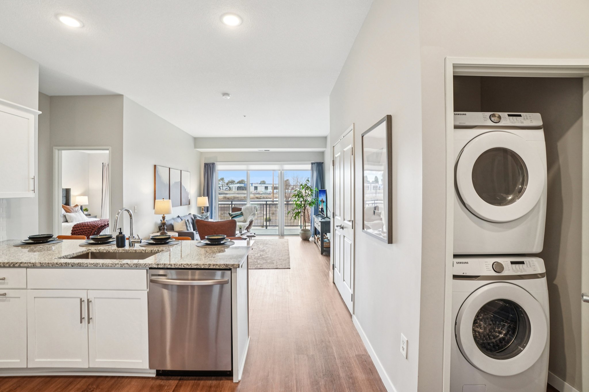 Lyra Apartments 7 of 9
