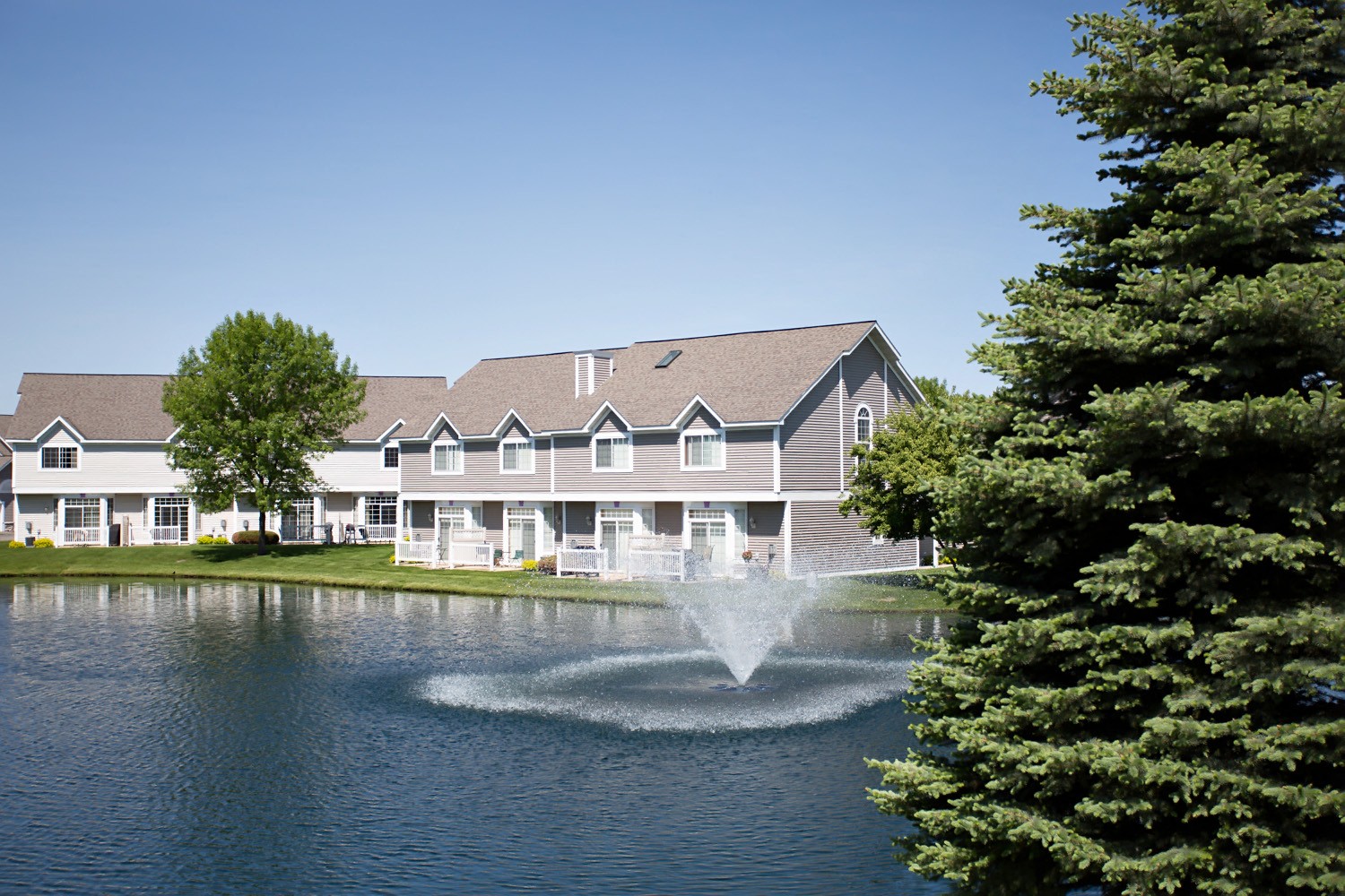Avalon Cove Townhomes 2 of 5